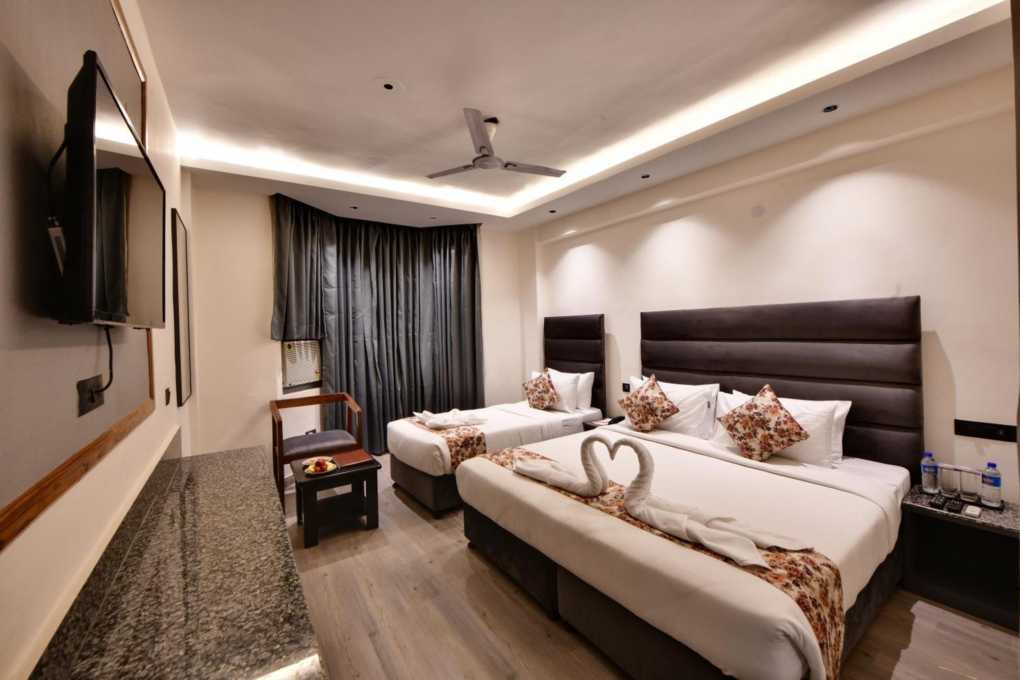 Click Sunburry Hotel Katra Katra  Ngoại thất bức ảnh